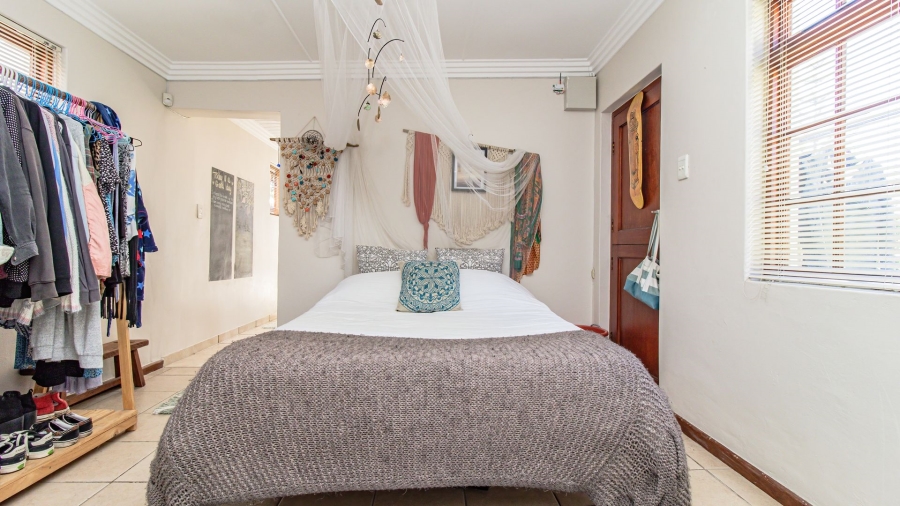 1 Bedroom Property for Sale in Sandbaai Western Cape